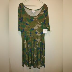 LulaRoe Nicole - 2XL (22-24) Green Camouflage Pattern